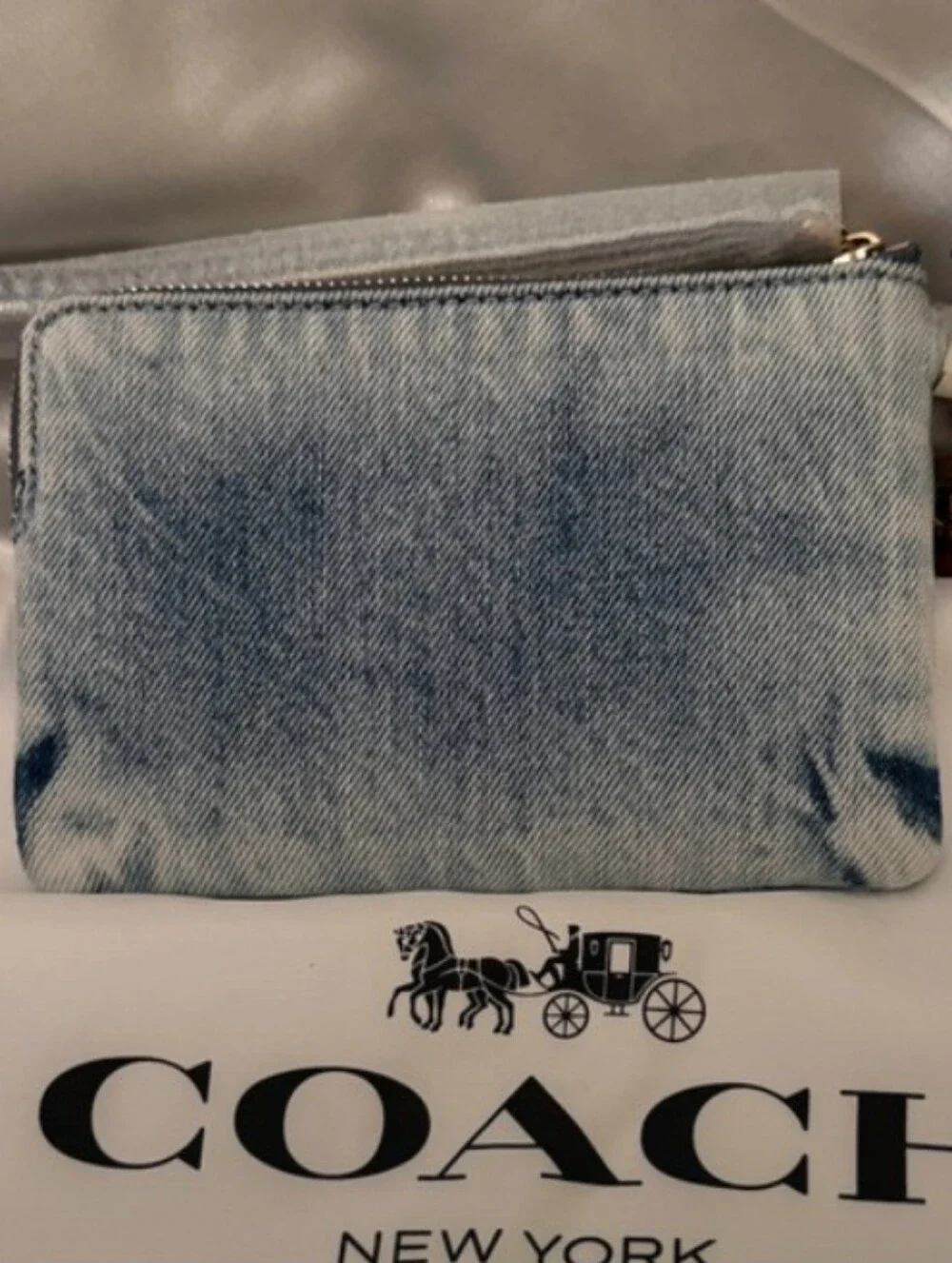 Coach-Corner L-Zip Wristlet And Cherry 🍒 Charm (Loved Denim 💙🩵) - Picture 8 of 8